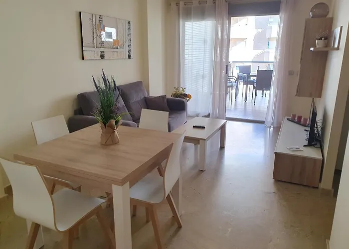 Lorena Flat, 2 2 Bath Seaview Apartment *